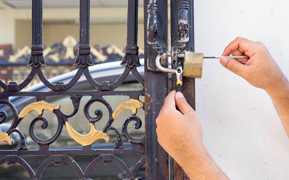 ouverture de porte Paris 4